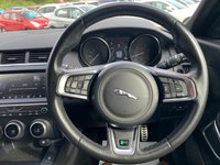 USED 2018 18 JAGUAR E-PACE 2.0 R-DYNAMIC 5d 246 BHP FULL JAGUAR SERVICE HISTORY*30K