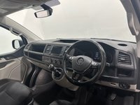 USED 2017 66 VOLKSWAGEN TRANSPORTER 2.0 T32 TDI KOMBI HIGHLINE BMT 148 BHP 