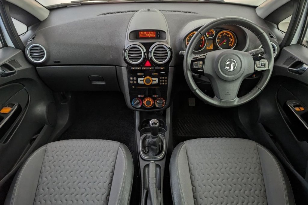 USED 2015 15 VAUXHALL CORSA 1.2 SE 3d  