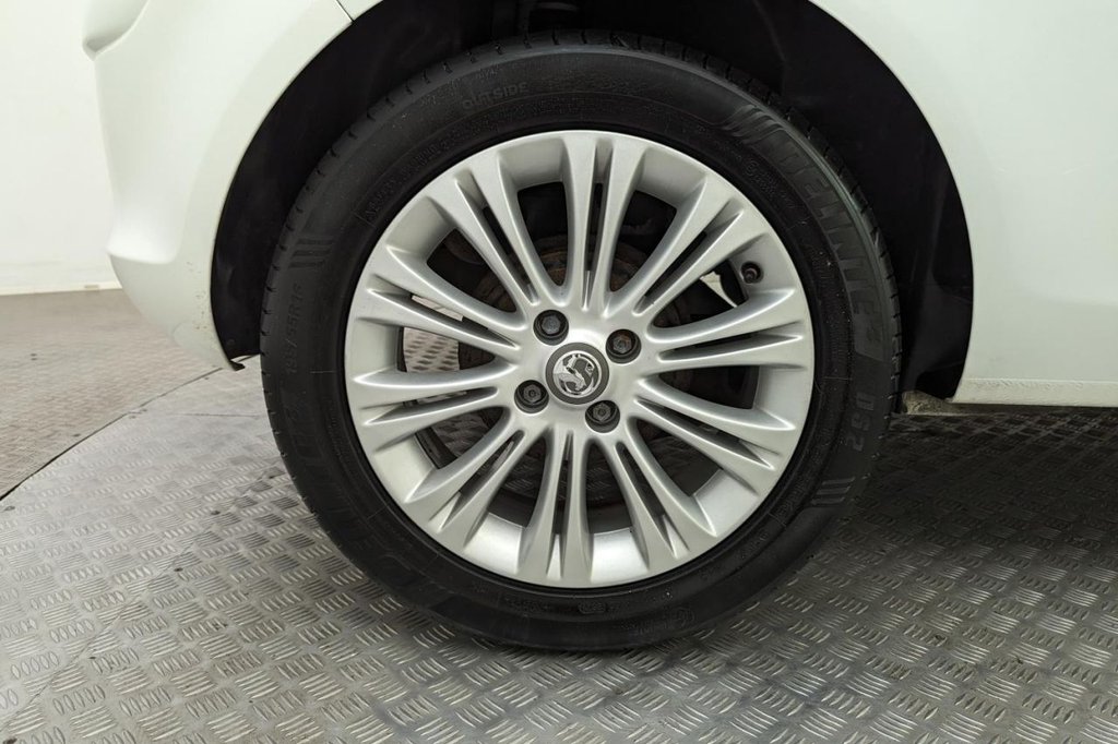 USED 2015 15 VAUXHALL CORSA 1.2 SE 3d  