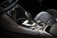 USED 2022 22 ALFA ROMEO GIULIA 2.9 V6 BITURBO QUADRIFOGLIO 4d 503 BHP 1 OWNER STUNNING CAR, SERVICE PACK AND EXTENDED WARRANTY, VULCANO METALLIC BLACK, REV CAMERA, CARBON EXT PACK, CRUISE CONTROL, GREAT FINANCE DEALS, GENEROUS PART EXCHANGE.