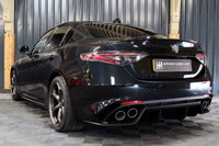USED 2022 22 ALFA ROMEO GIULIA 2.9 V6 BITURBO QUADRIFOGLIO 4d 503 BHP 1 OWNER STUNNING CAR, SERVICE PACK AND EXTENDED WARRANTY, VULCANO METALLIC BLACK, REV CAMERA, CARBON EXT PACK, CRUISE CONTROL, GREAT FINANCE DEALS, GENEROUS PART EXCHANGE.
