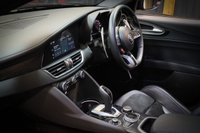 USED 2022 22 ALFA ROMEO GIULIA 2.9 V6 BITURBO QUADRIFOGLIO 4d 503 BHP 1 OWNER STUNNING CAR, SERVICE PACK AND EXTENDED WARRANTY, VULCANO METALLIC BLACK, REV CAMERA, CARBON EXT PACK, CRUISE CONTROL, GREAT FINANCE DEALS, GENEROUS PART EXCHANGE.