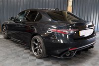 USED 2022 22 ALFA ROMEO GIULIA 2.9 V6 BITURBO QUADRIFOGLIO 4d 503 BHP 1 OWNER STUNNING CAR, SERVICE PACK AND EXTENDED WARRANTY, VULCANO METALLIC BLACK, REV CAMERA, CARBON EXT PACK, CRUISE CONTROL, GREAT FINANCE DEALS, GENEROUS PART EXCHANGE.