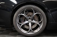 USED 2022 22 ALFA ROMEO GIULIA 2.9 V6 BITURBO QUADRIFOGLIO 4d 503 BHP 1 OWNER STUNNING CAR, SERVICE PACK AND EXTENDED WARRANTY, VULCANO METALLIC BLACK, REV CAMERA, CARBON EXT PACK, CRUISE CONTROL, GREAT FINANCE DEALS, GENEROUS PART EXCHANGE.