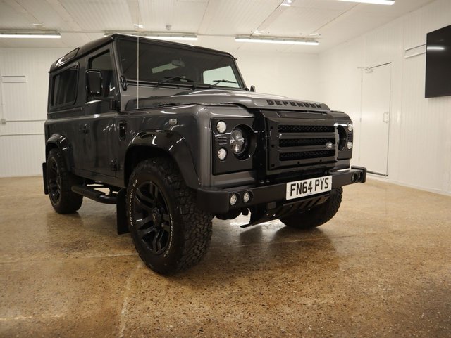 2015 64 Land Rover Defender 2.2 TD URBAN STATION  WAGON 3d 122 BHP