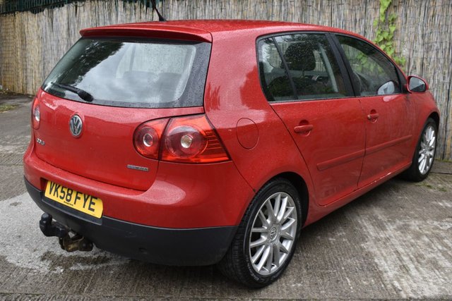 View our VOLKSWAGEN GOLF