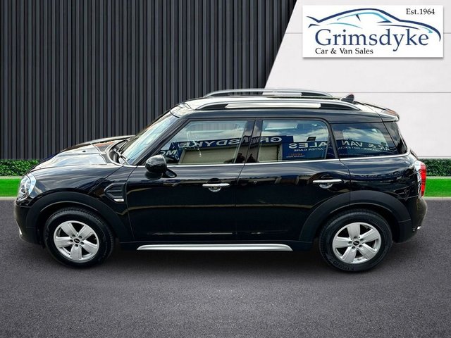 View our MINI COUNTRYMAN