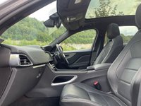USED 2019 69 JAGUAR F-PACE 2.0 CHEQUERED FLAG AWD 5d 178 BHP 