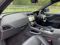 USED 2019 69 JAGUAR F-PACE 2.0 CHEQUERED FLAG AWD 5d 178 BHP 