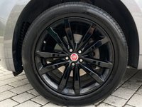 USED 2019 69 JAGUAR F-PACE 2.0 CHEQUERED FLAG AWD 5d 178 BHP 
