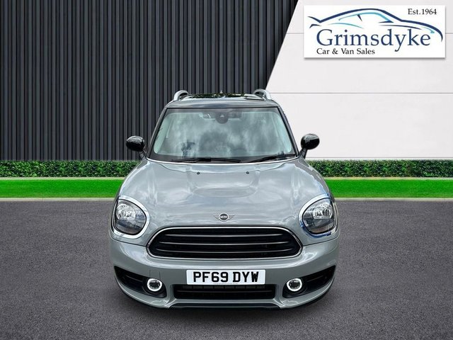 View our MINI COUNTRYMAN
