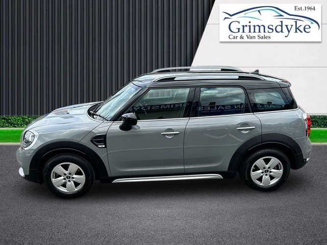 View our MINI COUNTRYMAN