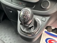 USED 2015 15 RENAULT TRAFIC 1.6 SL27 SPORT DCI S/R P/V 115 BHP 