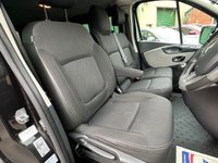 USED 2015 15 RENAULT TRAFIC 1.6 SL27 SPORT DCI S/R P/V 115 BHP 