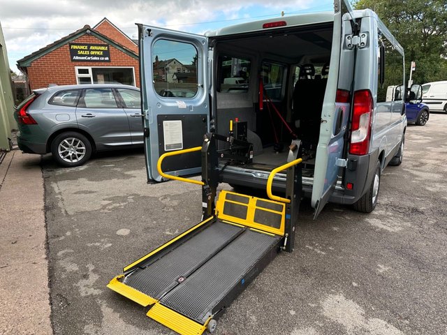 View our PEUGEOT BOXER
