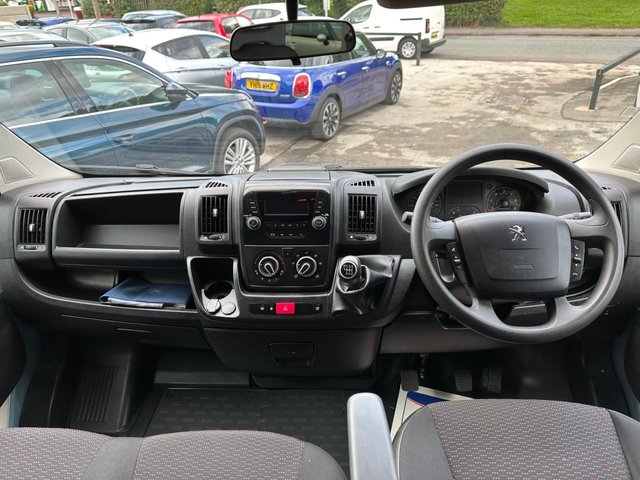 View our PEUGEOT BOXER