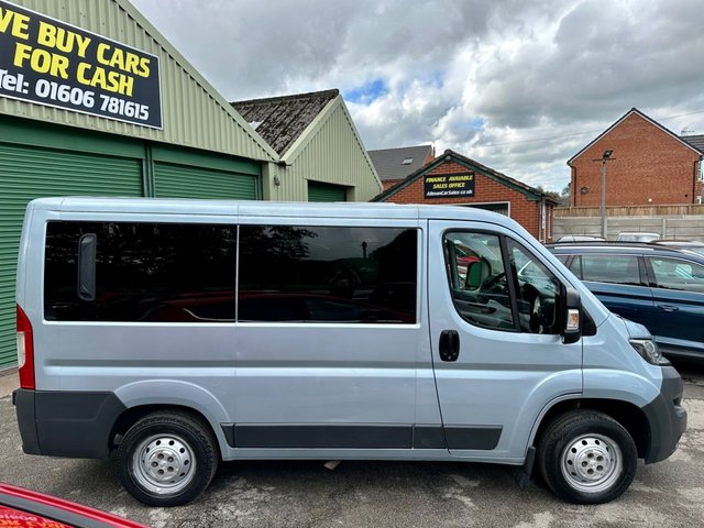 View our PEUGEOT BOXER