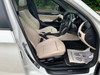 USED 2011 11 BMW X1 2.0 XDRIVE20D SE 5d 174 BHP STUNNING AND HIGH SPEC BMW X1 X-DRIVE SUV 5DR - 2.0 DIESEL - AUTOMATIC - 1 FORMER KEEPER - COMPREHENSIVE SERVICE HISTORY - TWIN ELEC GLASS ROOF - FULL STONE LEATHER