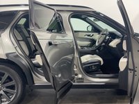 USED 2019 19 LAND ROVER RANGE ROVER VELAR 2.0 R-DYNAMIC HSE 5d 238 BHP Striking Silicon Silver Premium Metallic , Panoramic Glass Roof, Ebony / Ivory Full Leather, Heated Steering Wheel