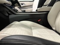 USED 2019 19 LAND ROVER RANGE ROVER VELAR 2.0 R-DYNAMIC HSE 5d 238 BHP Striking Silicon Silver Premium Metallic , Panoramic Glass Roof, Ebony / Ivory Full Leather, Heated Steering Wheel