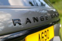 USED 2017 66 LAND ROVER RANGE ROVER SPORT 3.0 SDV6 (306) HSE Dynamic 5dr Automatic Euro 6 (Panoramic Sunroof, Black Stealth Pack, Meridian Sound System) !! NATIONWIDE DELIVERY AVAILABLE !!