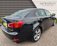 USED 2010 10 LEXUS IS 2.5 250 SE-L 4d 204 BHP SATELLITE NAVIGATION - BLUETOOTH - HEATED SEATS - 18" ALLOYS - FRONT AND REAR PARKING SENSORS - HEATED SEATS - ELECTRIC MEMORY SEATS - LEATHER SEATS - USB INTERFACE