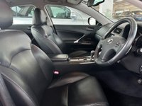 USED 2010 10 LEXUS IS 2.5 250 SE-L 4d 204 BHP SATELLITE NAVIGATION - BLUETOOTH - HEATED SEATS - 18" ALLOYS - FRONT AND REAR PARKING SENSORS - HEATED SEATS - ELECTRIC MEMORY SEATS - LEATHER SEATS - USB INTERFACE