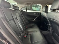 USED 2010 10 LEXUS IS 2.5 250 SE-L 4d 204 BHP SATELLITE NAVIGATION - BLUETOOTH - HEATED SEATS - 18" ALLOYS - FRONT AND REAR PARKING SENSORS - HEATED SEATS - ELECTRIC MEMORY SEATS - LEATHER SEATS - USB INTERFACE
