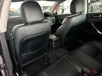 USED 2010 10 LEXUS IS 2.5 250 SE-L 4d 204 BHP SATELLITE NAVIGATION - BLUETOOTH - HEATED SEATS - 18" ALLOYS - FRONT AND REAR PARKING SENSORS - HEATED SEATS - ELECTRIC MEMORY SEATS - LEATHER SEATS - USB INTERFACE