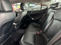 USED 2010 10 LEXUS IS 2.5 250 SE-L 4d 204 BHP SATELLITE NAVIGATION - BLUETOOTH - HEATED SEATS - 18" ALLOYS - FRONT AND REAR PARKING SENSORS - HEATED SEATS - ELECTRIC MEMORY SEATS - LEATHER SEATS - USB INTERFACE