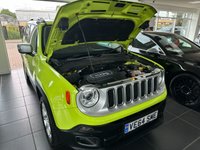 USED 2017 64 JEEP RENEGADE 2.0 M-JET LIMITED 5d 138 BHP U CONNECT NAVIGATION - USB INTERFACE - BLUETOOTH HANDSFREE - 18" ALLOY WHEELS - DAB RADIO - VISABILITY PACK - FRONT AND REAR PARK ASSIST - HEATED FRONT SEATS - DARK TINTED WINDOWS - FUNCTION PACK (KEYLESS ENTRY AND DRIVE - FOLDIING MIRRORS)