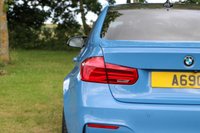 USED 2018 18 BMW M3 M3 (450) Saloon DCT Sport Automatic [Competition Pack] Euro 6 (Pro Media Navigation, Camera, Heads Up Display, Harman Kardon Premium Sound, Memory Pack) !! NATIONWIDE DELIVERY AVAILABLE !!