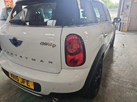 USED 2015 15 MINI COUNTRYMAN 1.6 COOPER D ALL4 5d 112 BHP Excellent Service History