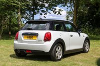 USED 2019 69 MINI HATCH COOPER 1.5 Cooper Classic II 3dr Automatic [Comfort Pack] Euro 6 (DAB Radio, Visual Boost, Heated Seats, Bluetooth, Air Con) !! NATIONWIDE DELIVERY AVAILABLE !!