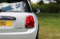 USED 2019 69 MINI HATCH COOPER 1.5 Cooper Classic II 3dr Automatic [Comfort Pack] Euro 6 (DAB Radio, Visual Boost, Heated Seats, Bluetooth, Air Con) !! NATIONWIDE DELIVERY AVAILABLE !!