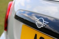 USED 2019 69 MINI HATCH COOPER 1.5 Cooper Classic II 3dr Automatic [Comfort Pack] Euro 6 (DAB Radio, Visual Boost, Heated Seats, Bluetooth, Air Con) !! NATIONWIDE DELIVERY AVAILABLE !!