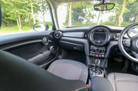 USED 2019 69 MINI HATCH COOPER 1.5 Cooper Classic II 3dr Automatic [Comfort Pack] Euro 6 (DAB Radio, Visual Boost, Heated Seats, Bluetooth, Air Con) !! NATIONWIDE DELIVERY AVAILABLE !!
