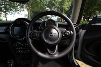 USED 2019 69 MINI HATCH COOPER 1.5 Cooper Classic II 3dr Automatic [Comfort Pack] Euro 6 (DAB Radio, Visual Boost, Heated Seats, Bluetooth, Air Con) !! NATIONWIDE DELIVERY AVAILABLE !!