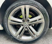 USED 2015 65 VOLKSWAGEN CC 2.0 R LINE TDI BLUEMOTION TECHNOLOGY 4d 175 BHP SATELLITE NAVIGATION REAR PARKING SENSORS HEATED FRONT SEATS