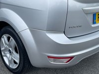 USED 2010 10 FORD FOCUS 1.6 STYLE 5d 100 BHP LOW MILEAGE