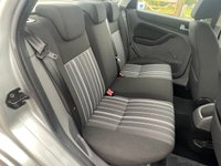 USED 2010 10 FORD FOCUS 1.6 STYLE 5d 100 BHP LOW MILEAGE