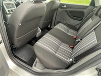 USED 2010 10 FORD FOCUS 1.6 STYLE 5d 100 BHP LOW MILEAGE