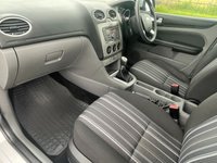 USED 2010 10 FORD FOCUS 1.6 STYLE 5d 100 BHP LOW MILEAGE