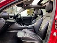 USED 2018 68 ALFA ROMEO GIULIA 2.0 TB VELOCE 4d 320 BHP .TWIN PANORAMIC SUNROOFS.