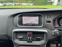 USED 2013 63 VOLVO V40 2.0 D4 SE LUX 5d 177 BHP 