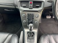 USED 2013 63 VOLVO V40 2.0 D4 SE LUX 5d 177 BHP 