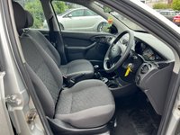 USED 2003 03 FORD FOCUS 1.6 LX 4d 102 BHP 