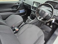 USED 2016 16 PEUGEOT 208 1.2 ALLURE 3d 82 BHP PEUGEOT 208 1.2 ALLURE 3d 82 BHP