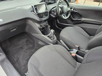 USED 2016 16 PEUGEOT 208 1.2 ALLURE 3d 82 BHP PEUGEOT 208 1.2 ALLURE 3d 82 BHP